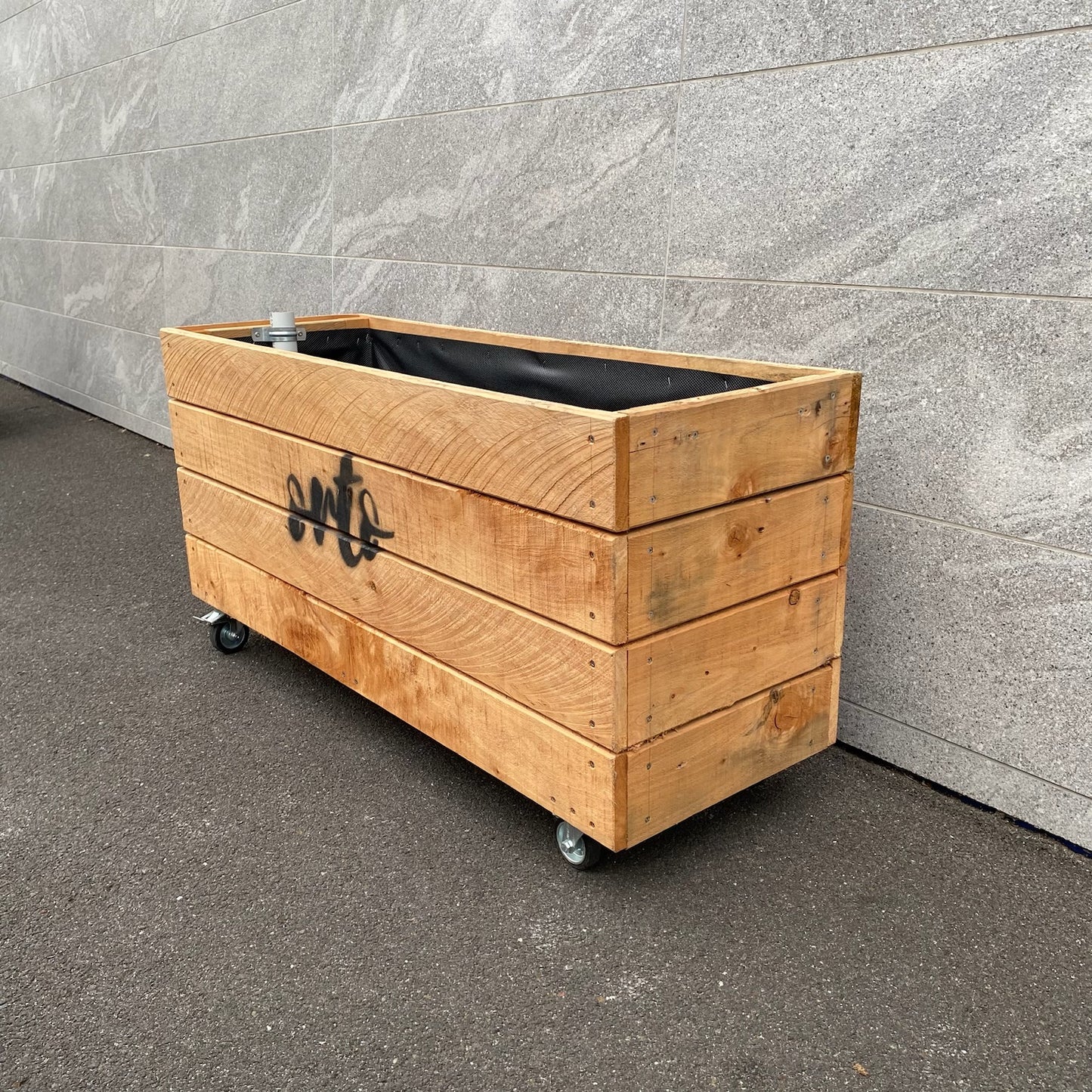 balcony garden planter